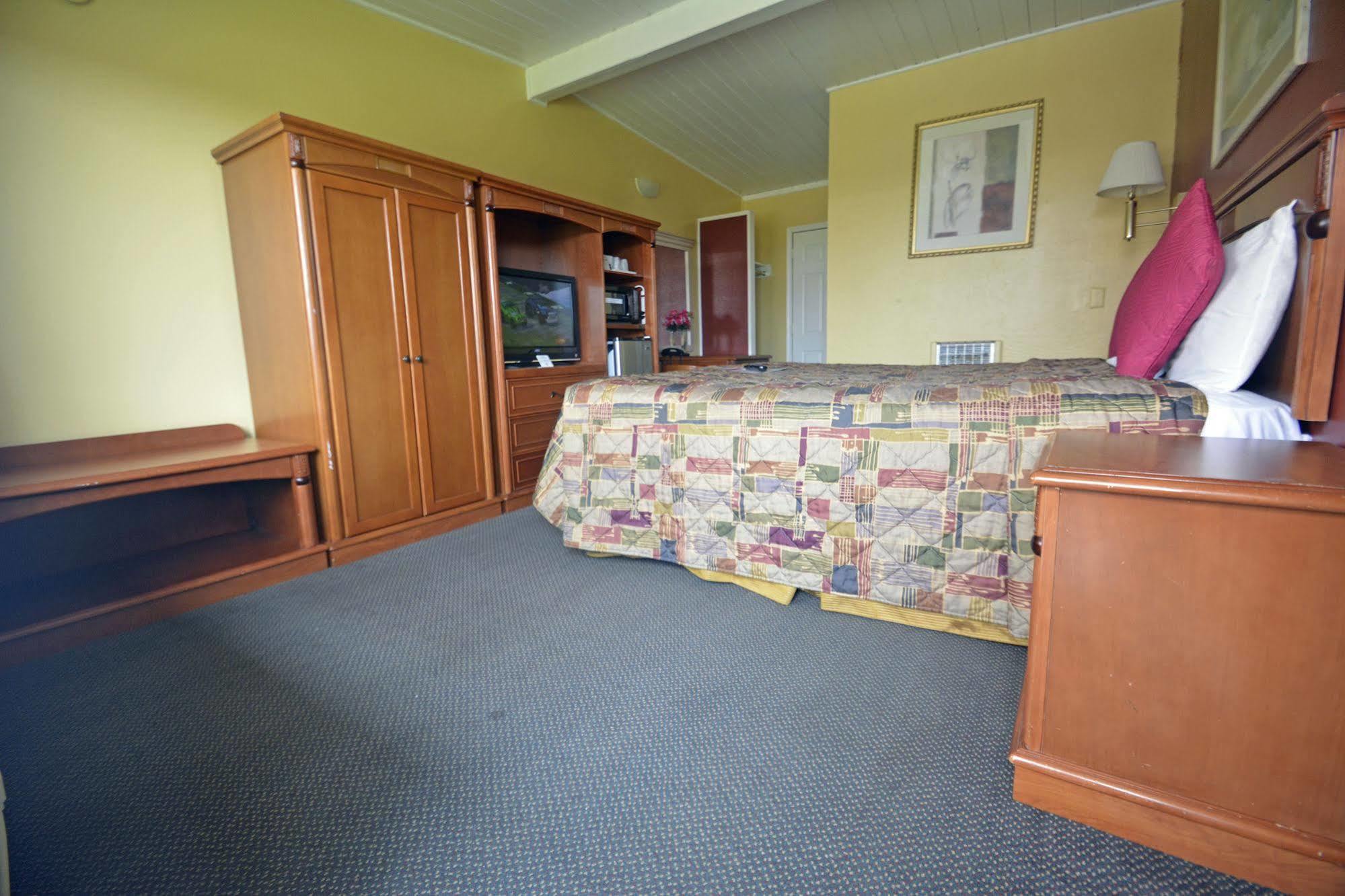 Gateway Inn Red Bluff Extérieur photo