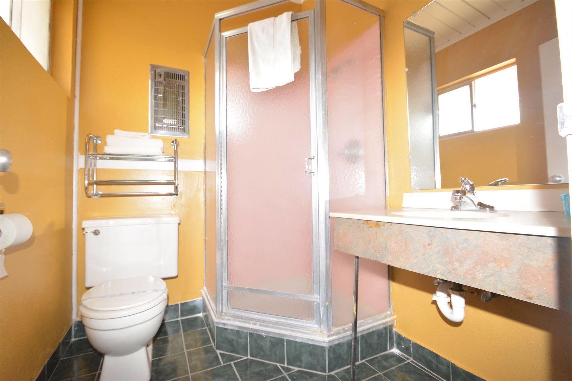 Gateway Inn Red Bluff Extérieur photo