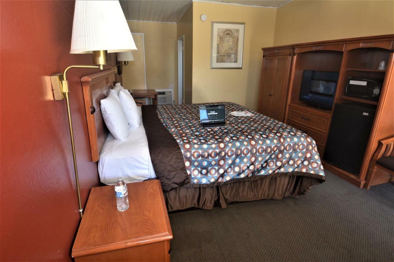 Gateway Inn Red Bluff Extérieur photo